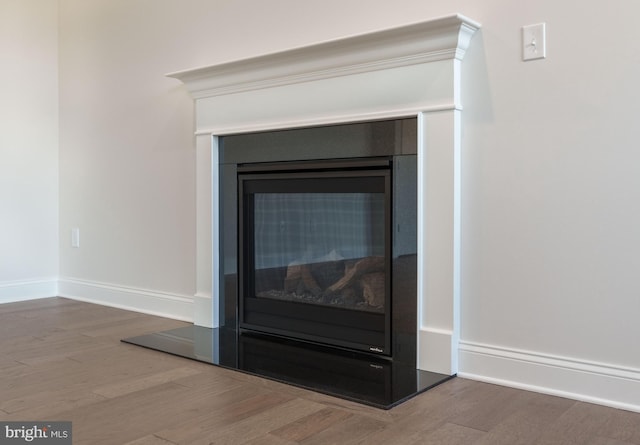 room details featuring hardwood / wood-style flooring