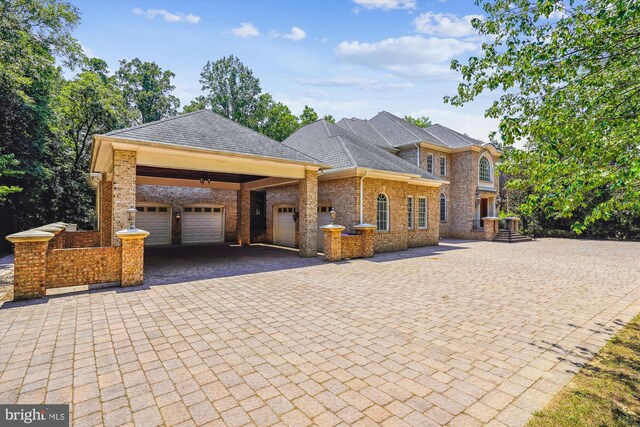 view of front of home featuring a garage