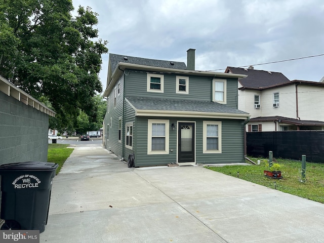 view of front of home