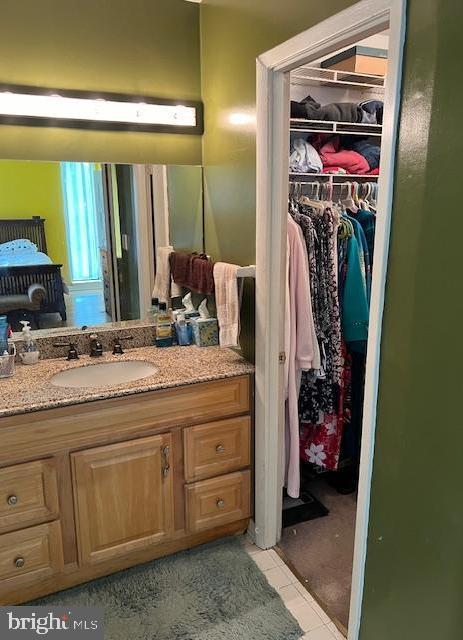 bathroom with vanity