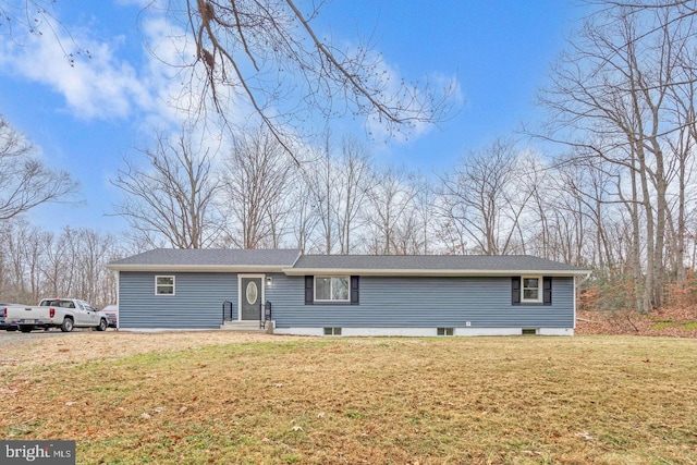 view of front of house with a front lawn