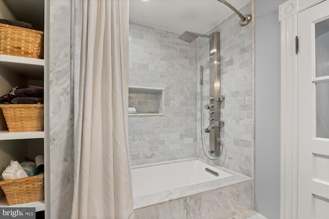 bathroom featuring shower / bath combo