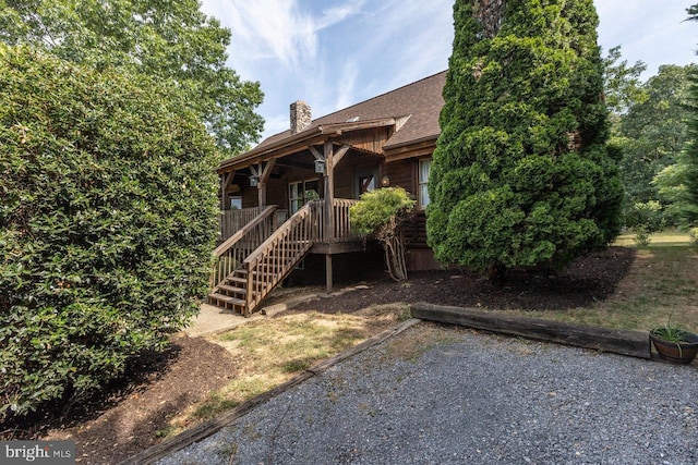 view of front of home featuring covered porch