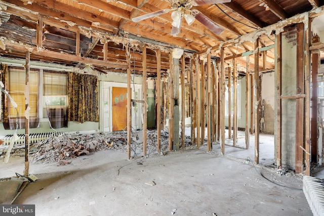 misc room with ceiling fan