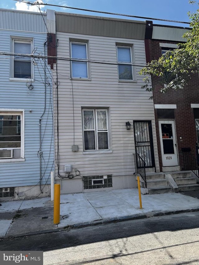 1830 E Cornwall St, Philadelphia, PA 19134 - view of front of home