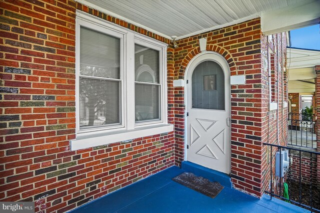 view of property entrance