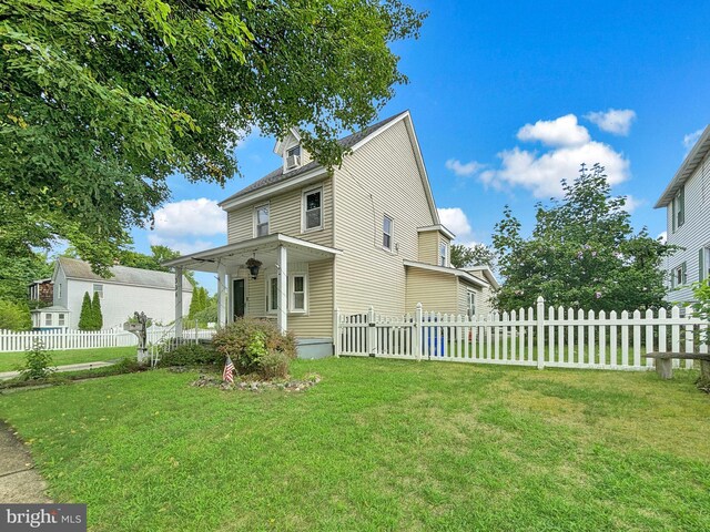 exterior space featuring a yard