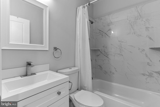 full bathroom featuring vanity, toilet, and shower / bath combo with shower curtain