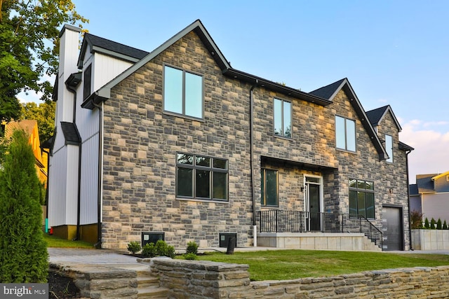 view of front facade with a garage