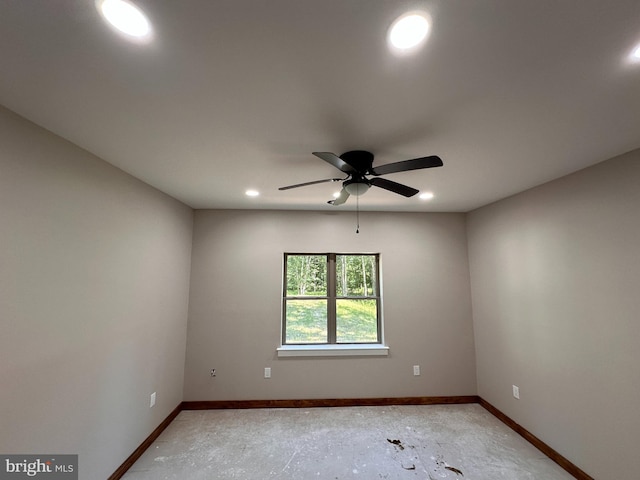 unfurnished room featuring ceiling fan