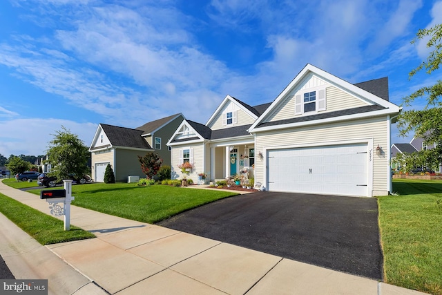 view of front of home featuring a front yard