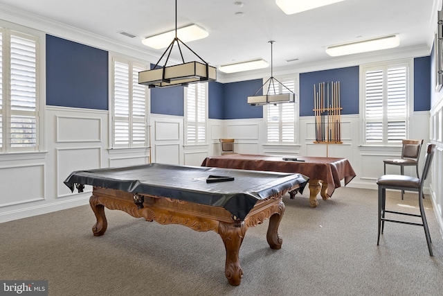 playroom featuring carpet floors, crown molding, and pool table