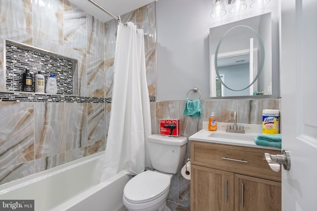 full bathroom with vanity, shower / bathtub combination with curtain, backsplash, and toilet