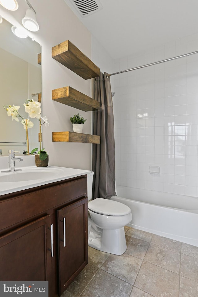 full bath with toilet, vanity, visible vents, and shower / bathtub combination with curtain