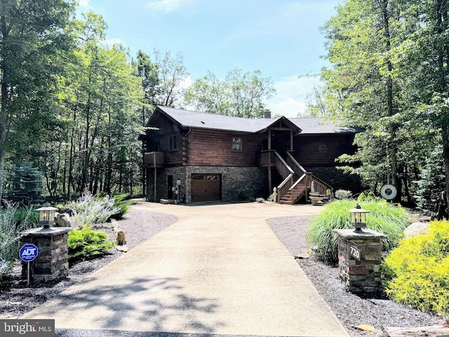 view of front of house with a garage