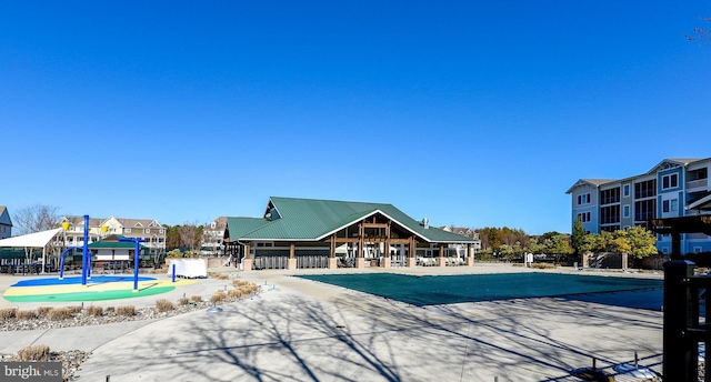 view of swimming pool