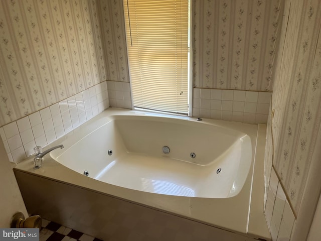 bathroom featuring a bathtub