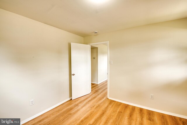 empty room featuring light hardwood / wood-style floors