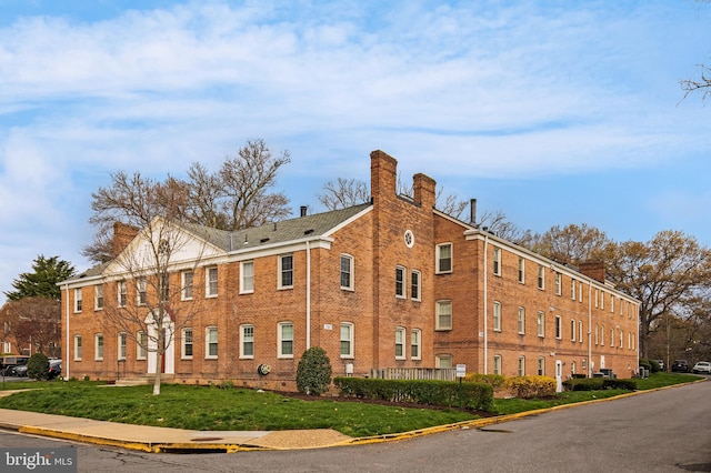 view of building exterior