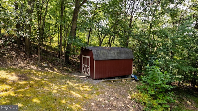 view of outbuilding