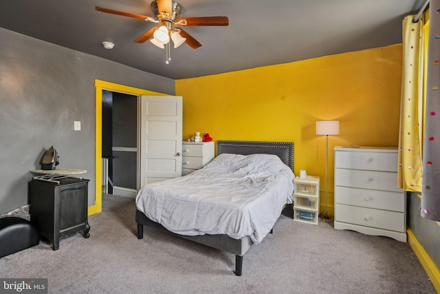 bedroom with carpet flooring and ceiling fan