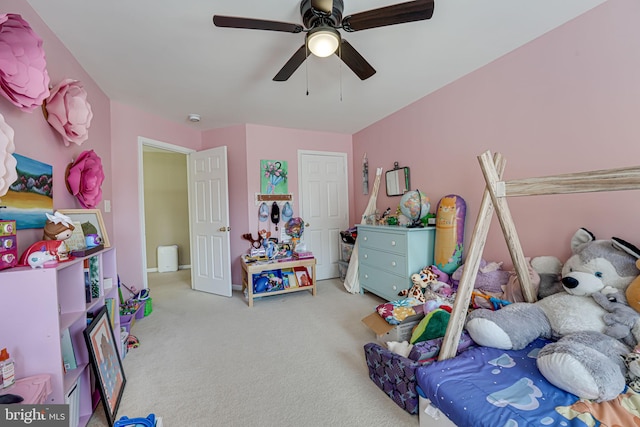 bedroom featuring carpet and ceiling fan