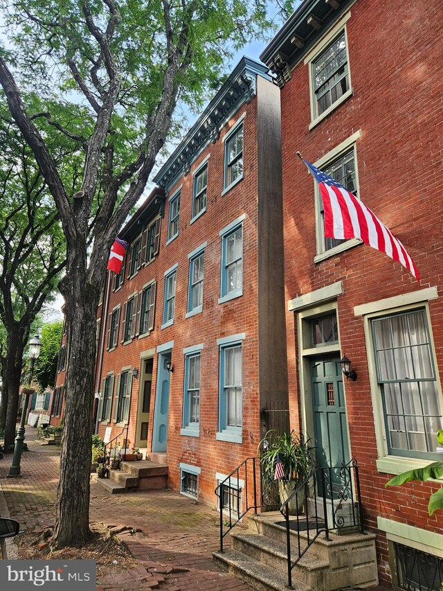 view of building exterior