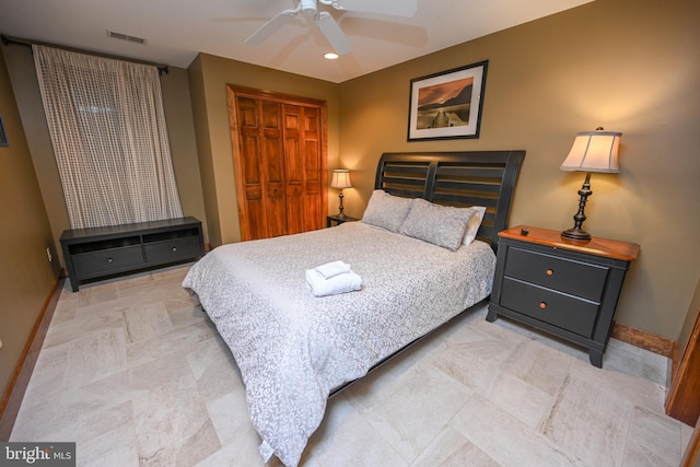 bedroom with recessed lighting, a closet, visible vents, a ceiling fan, and baseboards