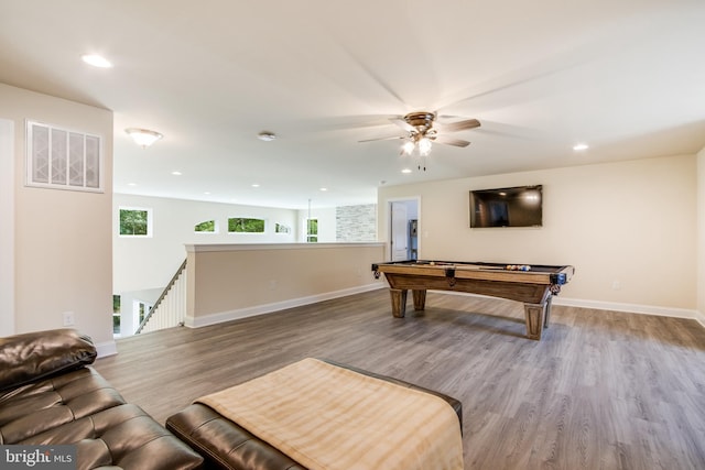 playroom featuring light hardwood / wood-style floors, pool table, and ceiling fan