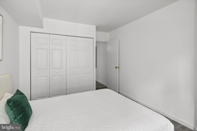 bedroom with a closet