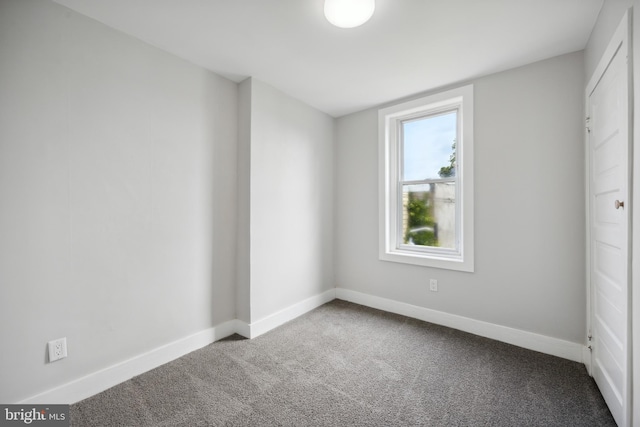 unfurnished bedroom featuring carpet