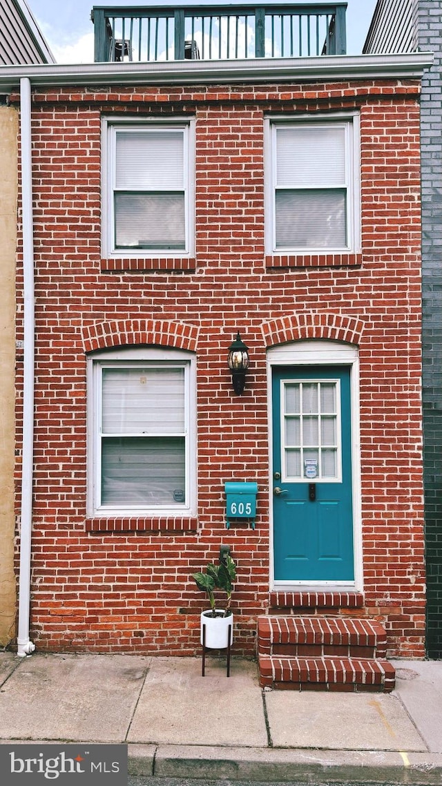 view of front of home