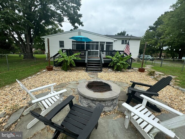 view of yard featuring central AC