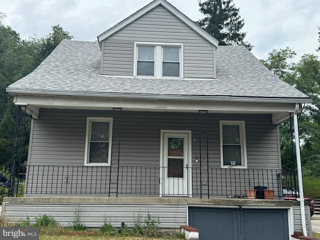 view of front facade featuring a porch