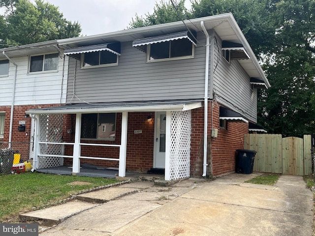 view of front of home with covered porch