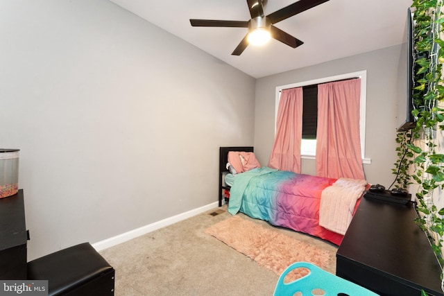 bedroom featuring carpet and ceiling fan