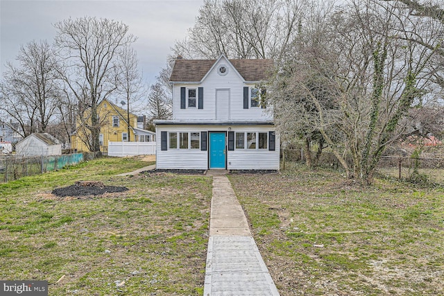 view of front of house with a front yard