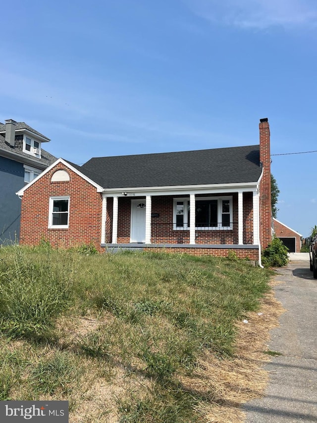 view of front of house featuring a porch