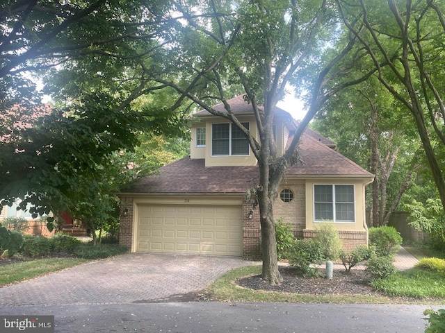 view of front facade featuring a garage