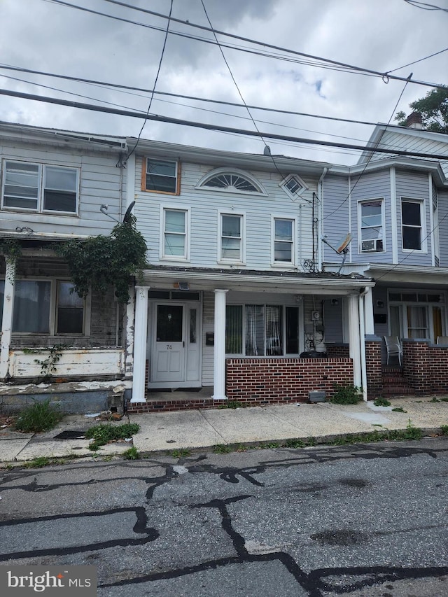 multi unit property with a porch