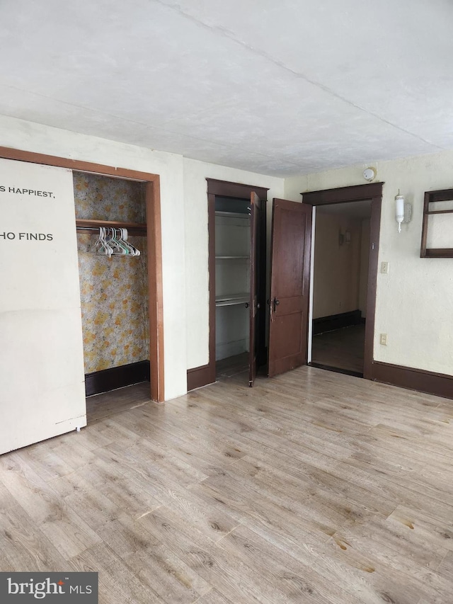 unfurnished bedroom featuring light hardwood / wood-style floors