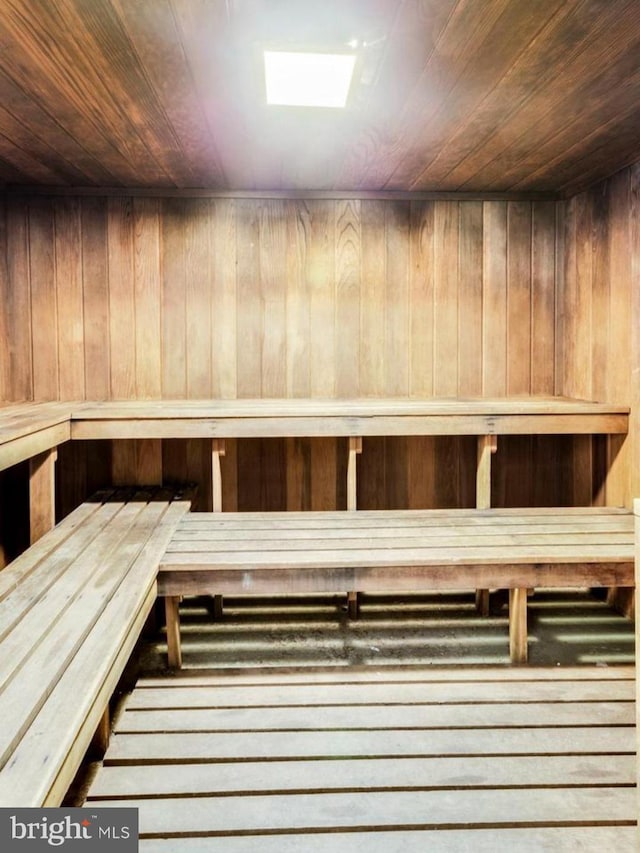 view of sauna / steam room