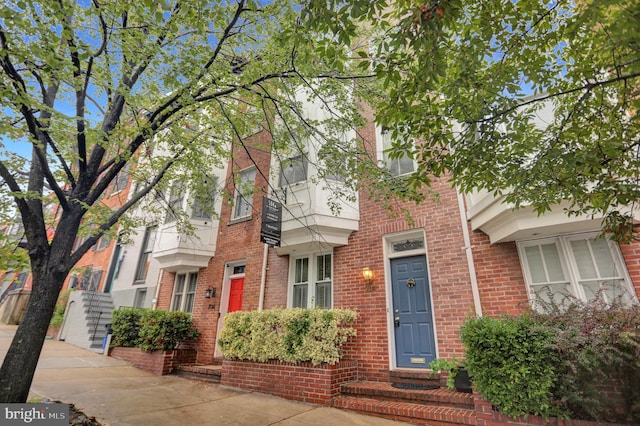 view of front of home