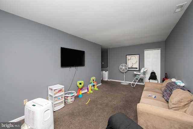 playroom with carpet floors