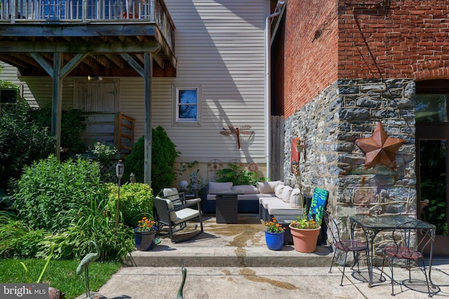 view of patio featuring an outdoor hangout area