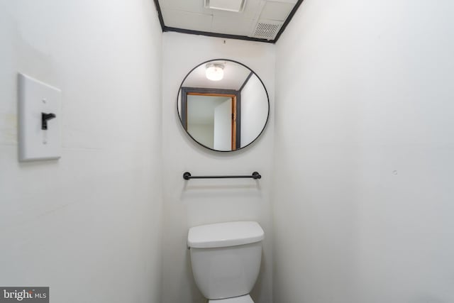 bathroom featuring toilet