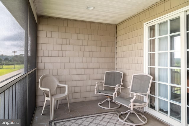 view of sunroom / solarium