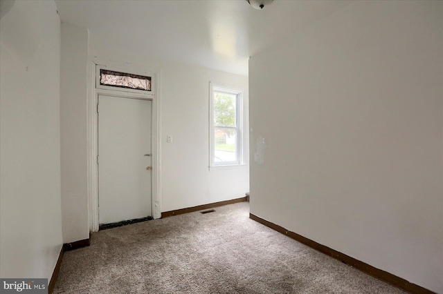 view of carpeted spare room