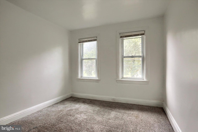 view of carpeted spare room