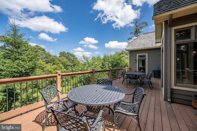 view of wooden deck